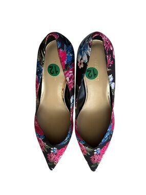 Nine West Black Floral Pointed-Toe Heels Size 12